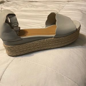 Sandal!